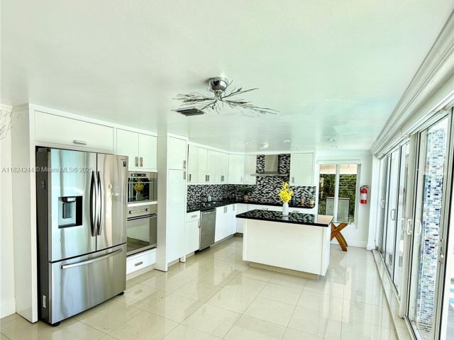 Продажа дома по адресу  - фото 6195845