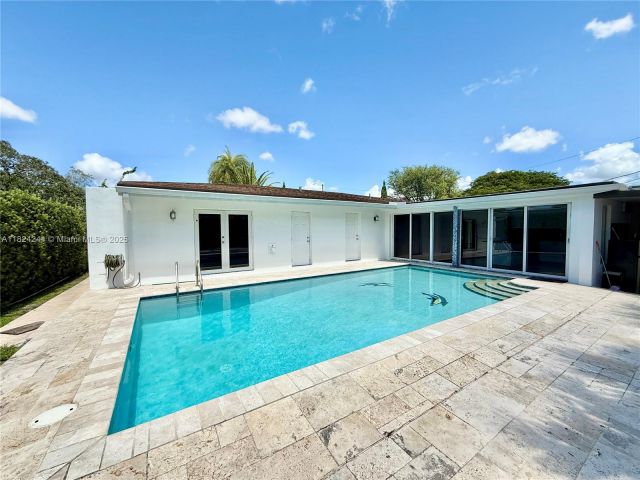 Продажа дома по адресу  - фото 6195853