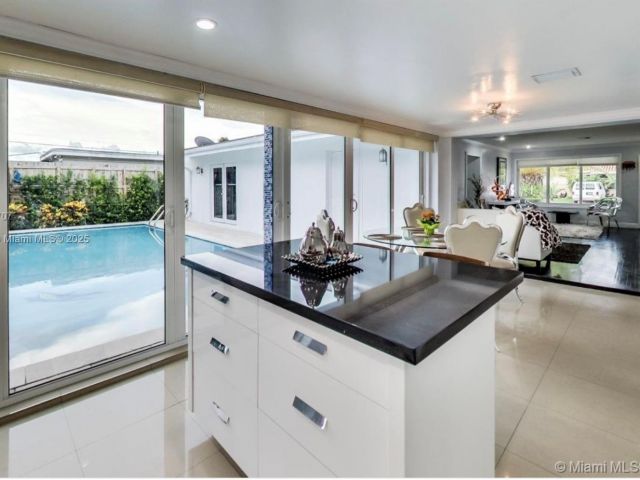 Продажа дома по адресу  - фото 6195859