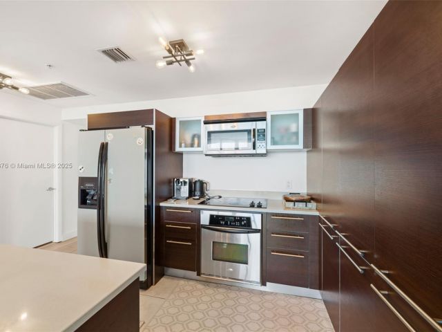 Продажа квартиры #2514 - фото 6181013