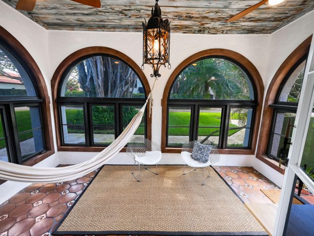 Продажа дома по адресу 801 Hibiscus Street - фото 6218058