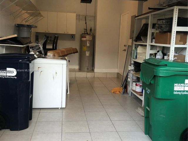 Дом в аренду по адресу 10932 NW 69 ST - фото 6179089