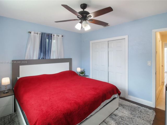 Продажа дома по адресу 6459 Evans St - фото 6182745