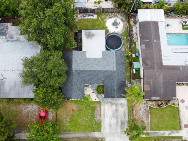 Продажа дома по адресу 6459 Evans St - фото 6182755