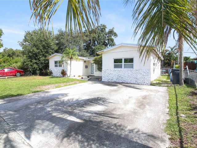 Продажа дома по адресу 6459 Evans St - фото 6182758