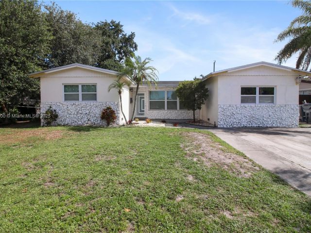 Продажа дома по адресу 6459 Evans St - фото 6182759