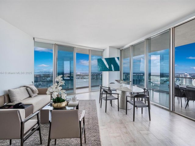 Квартира в аренду номер3905 - фото 6181201