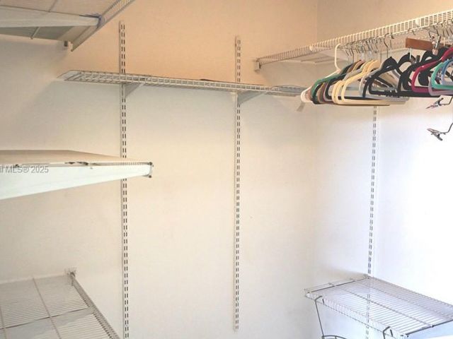 Дом в аренду по адресу 1705 San Remo Cir none - фото 6182688