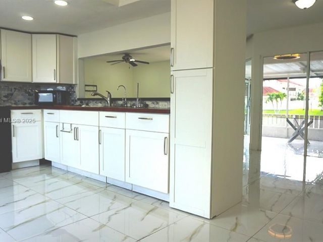 Дом в аренду по адресу 1705 San Remo Cir none - фото 6182697