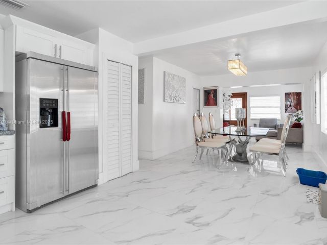 Продажа дома по адресу 31 SW 58th Ct - фото 6186584