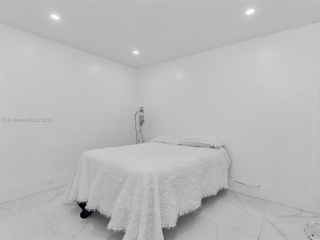 Продажа дома по адресу 31 SW 58th Ct - фото 6186592