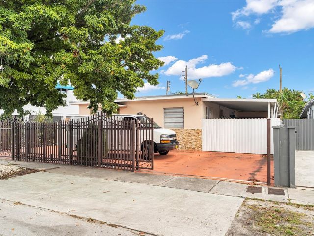 Продажа дома по адресу 31 SW 58th Ct - фото 6186600