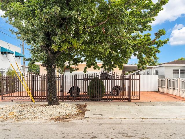 Продажа дома по адресу 31 SW 58th Ct - фото 6186601