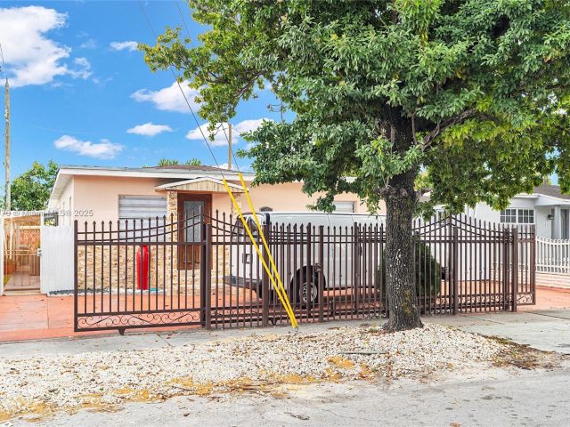 Продажа дома по адресу 31 SW 58th Ct - фото 6186602