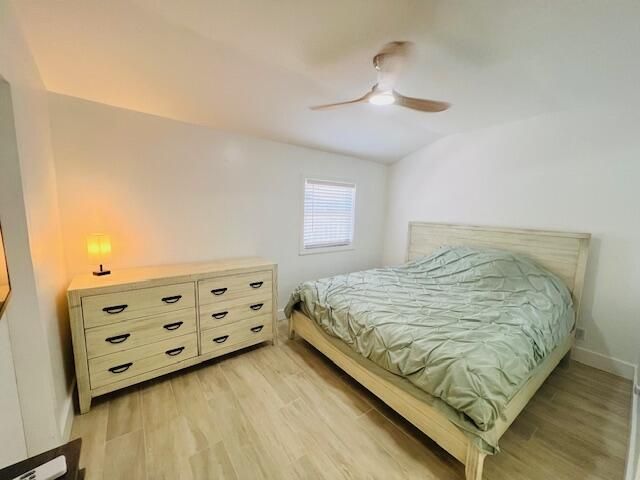 Продажа дома по адресу 181 NE 15th Terrace - фото 6252124