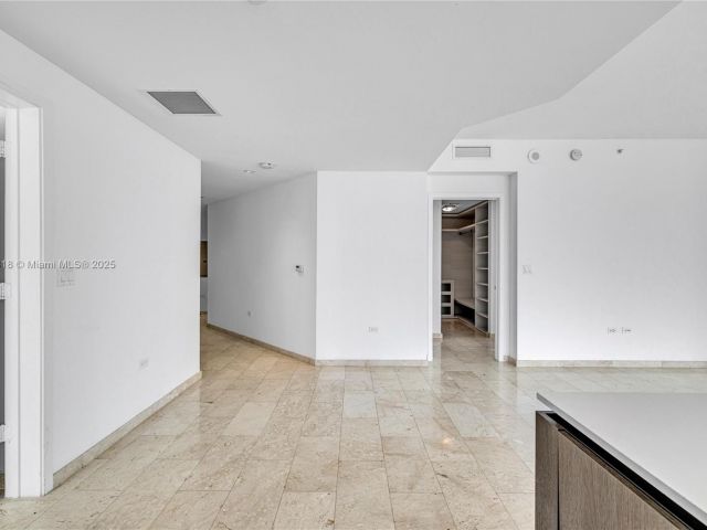 Продажа квартиры #712 - фото 6181914