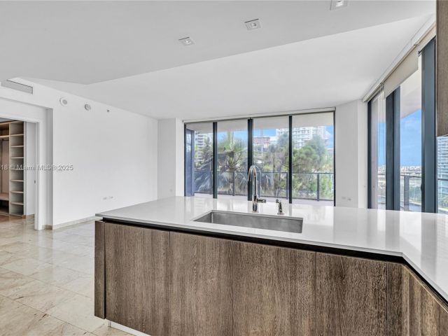 Продажа квартиры #712 - фото 6181915