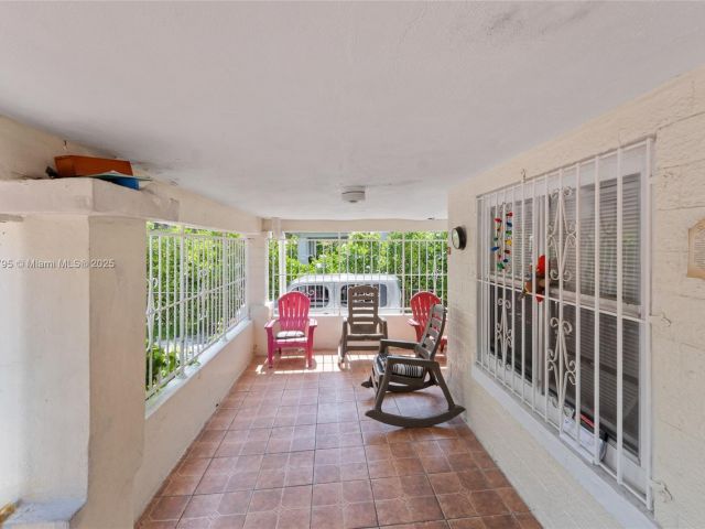 Продажа дома по адресу 50 NW 34th Ter - фото 6180283