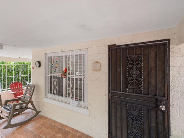 Продажа дома по адресу 50 NW 34th Ter - фото 6180284