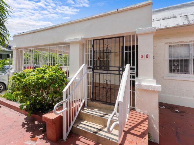 Продажа дома по адресу 50 NW 34th Ter - фото 6180285