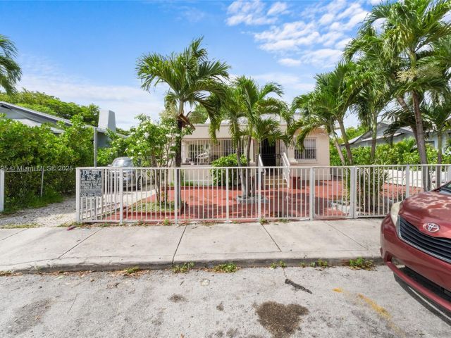 Продажа дома по адресу 50 NW 34th Ter - фото 6180288