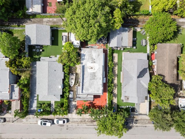 Продажа дома по адресу 50 NW 34th Ter - фото 6180291