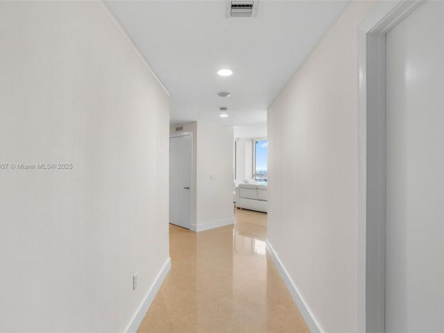 Квартира в аренду номер4001 - фото 6181883