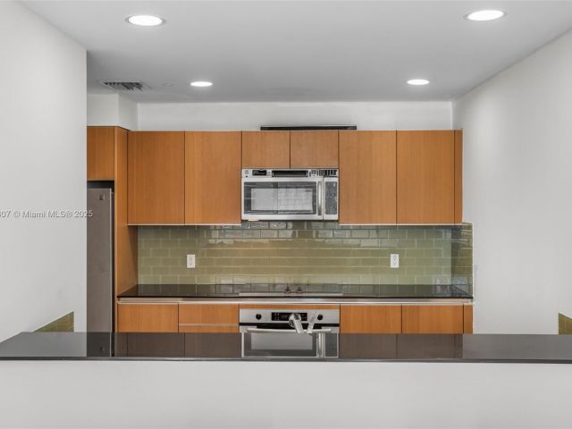 Квартира в аренду номер4001 - фото 6181893