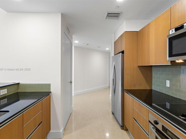 Квартира в аренду номер4001 - фото 6181895