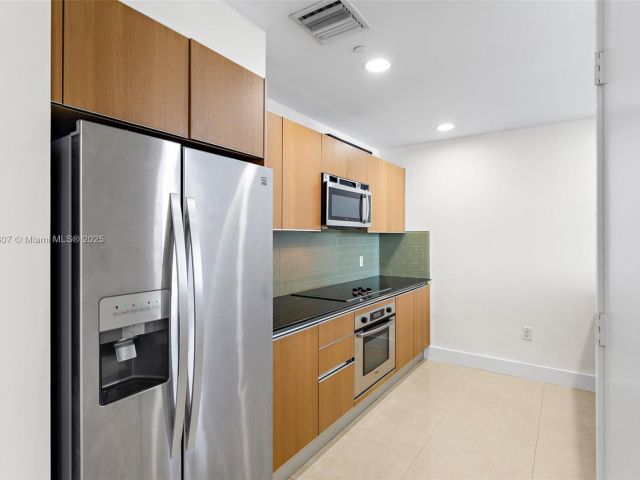 Квартира в аренду номер4001 - фото 6181896