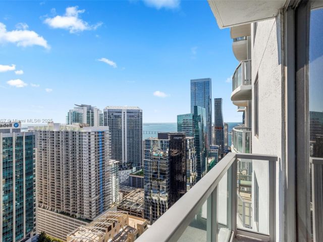 Квартира в аренду номер4001 - фото 6181900