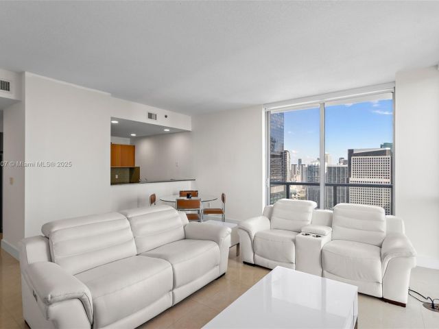 Квартира в аренду номер4001 - фото 6181901