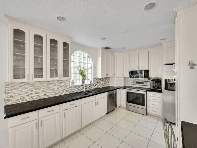 Продажа дома по адресу 3568 Admirals Way - фото 6866588