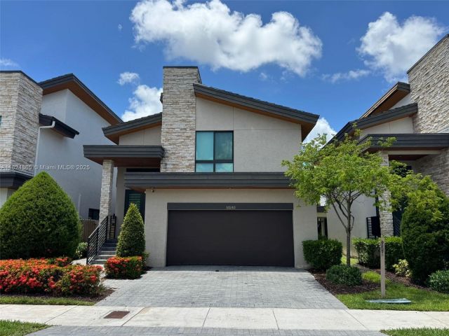 Продажа дома по адресу 10240 NW 76th Ter - фото 6179995