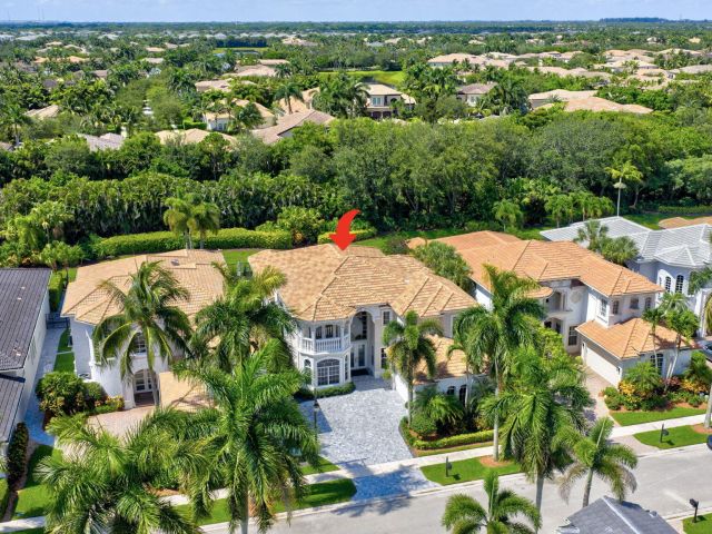 Продажа дома по адресу 8168 Valhalla Drive - фото 6215042