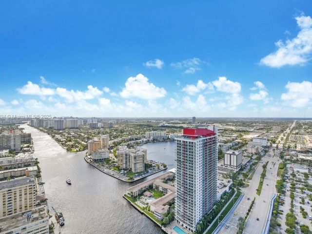 Квартира в аренду номерT3708 - фото 6182296