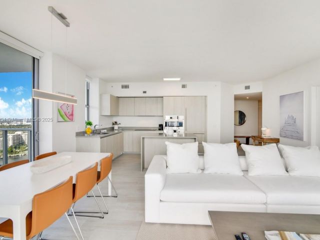 Квартира в аренду номерT3708 - фото 6182314