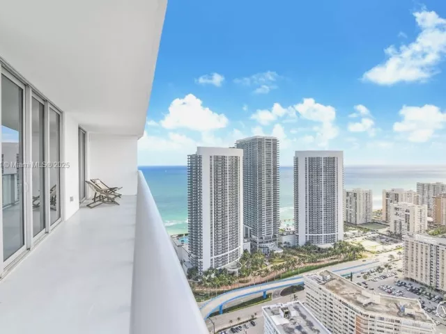 Квартира в аренду номерT3708 - фото 6182307