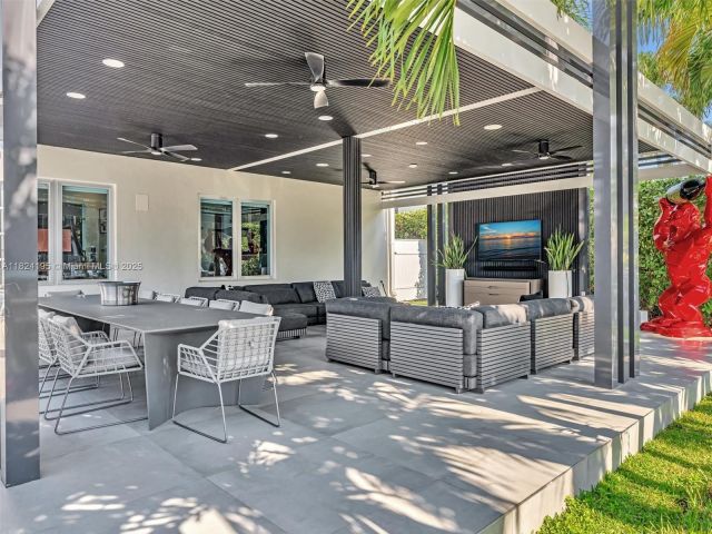 Дом в аренду по адресу 307 Holiday Dr - фото 6180967