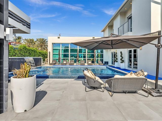 Дом в аренду по адресу 307 Holiday Dr - фото 6180970