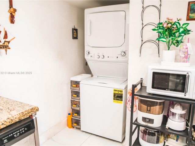 Продажа дома по адресу 10770 SW 172nd St - фото 6200819