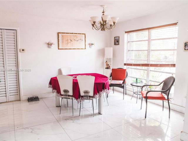 Продажа дома по адресу 10770 SW 172nd St - фото 6200823