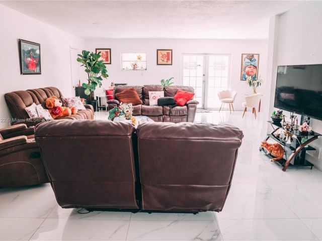 Продажа дома по адресу 10770 SW 172nd St - фото 6200827