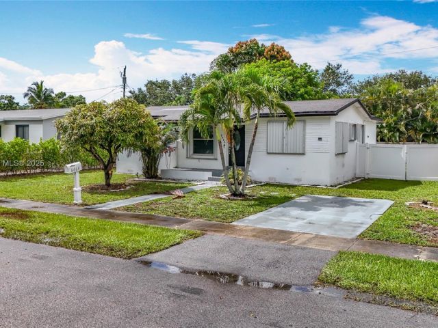 Продажа дома по адресу 6464 Mcclellan St - фото 6204352