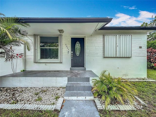 Продажа дома по адресу 6464 Mcclellan St - фото 6204354