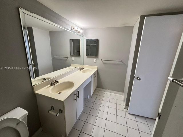 Квартира в аренду номер1915 - фото 6181660