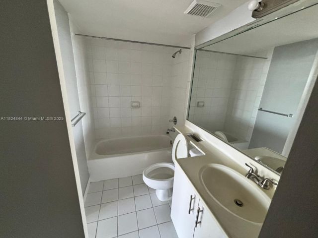 Квартира в аренду номер1915 - фото 6181662