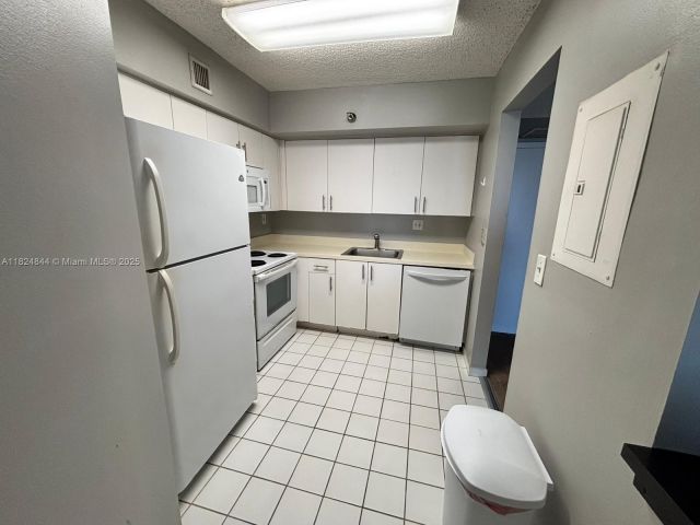 Квартира в аренду номер1915 - фото 6181665