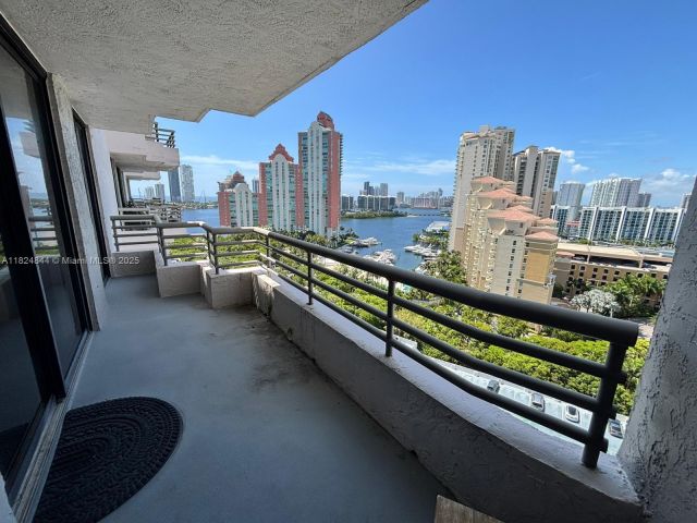 Квартира в аренду номер1915 - фото 6181668