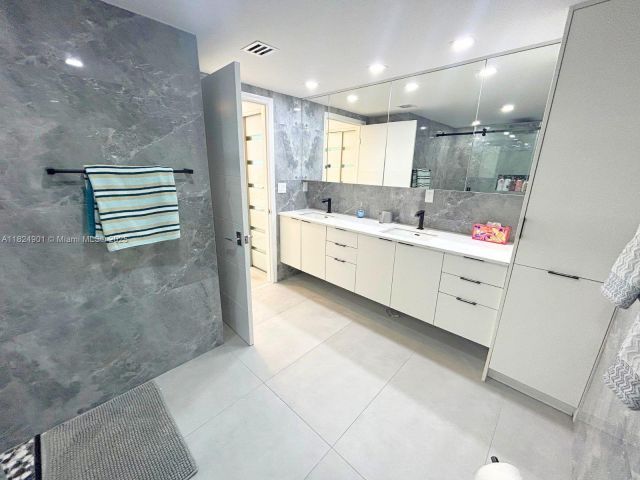 Продажа квартиры #809 - фото 6184520